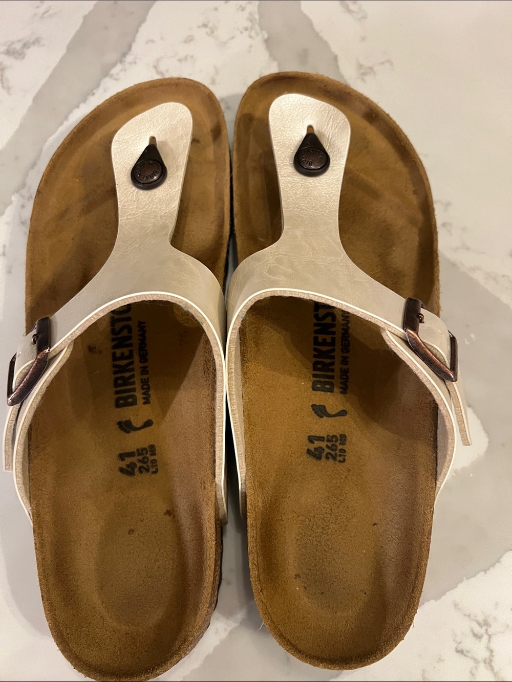 Almost new Birkenstock pearl color Gizeh